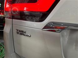 تۆیۆتا لاند کروزەر